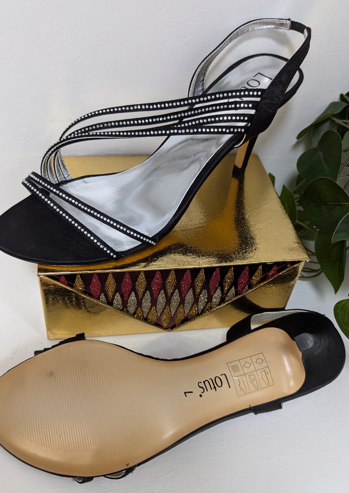 Lotus - Evening Shoes - Size 7 - Black