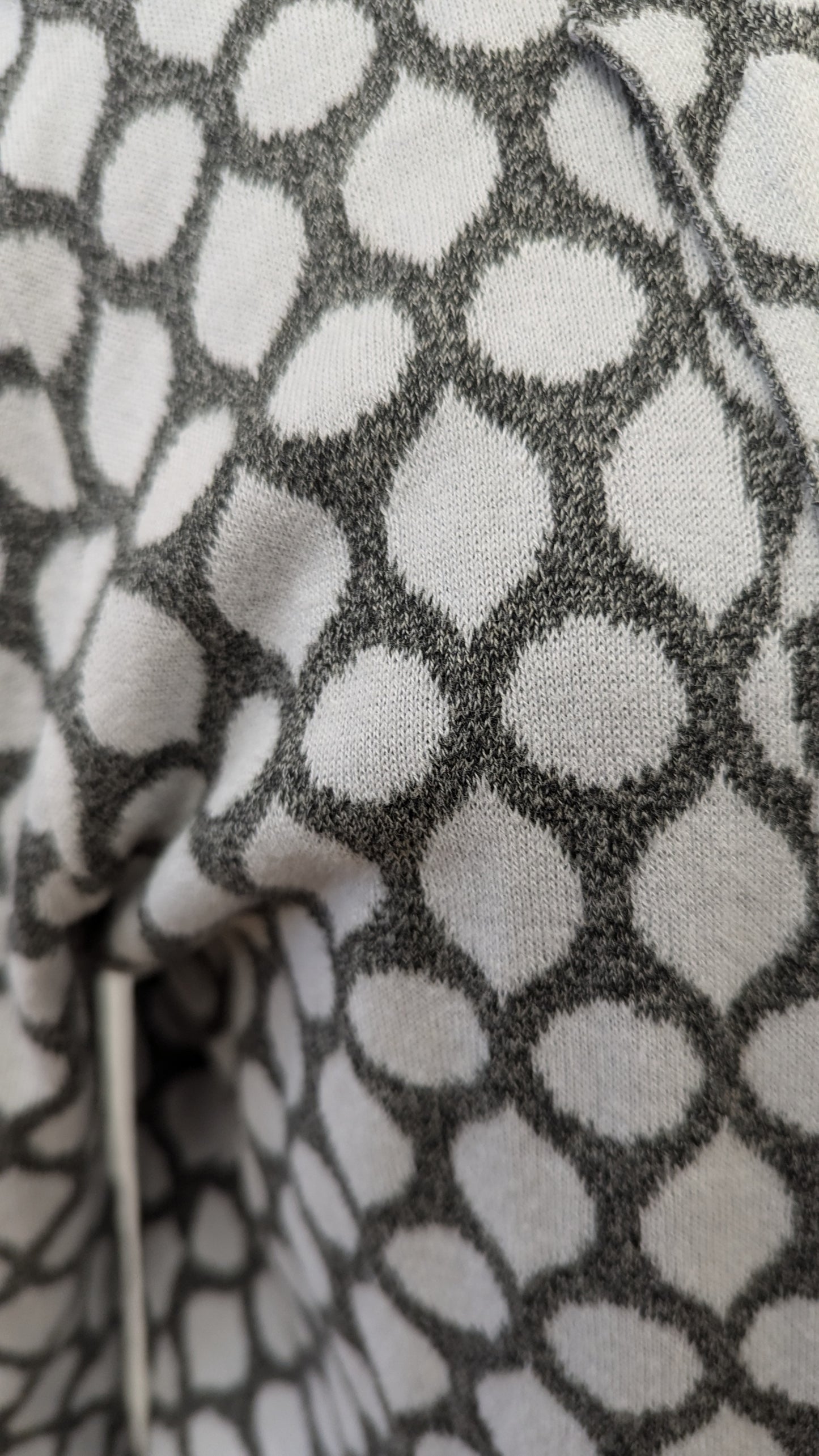 Sandwich Cardigan - Size XL - Grey and White