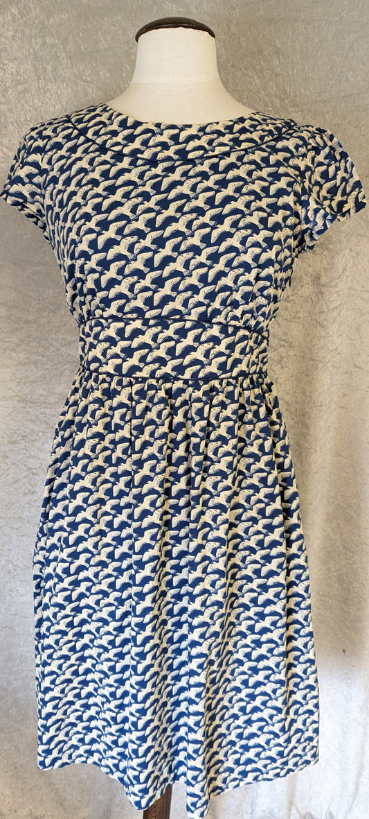 Seasalt - Dress - Size 12- Navy and White