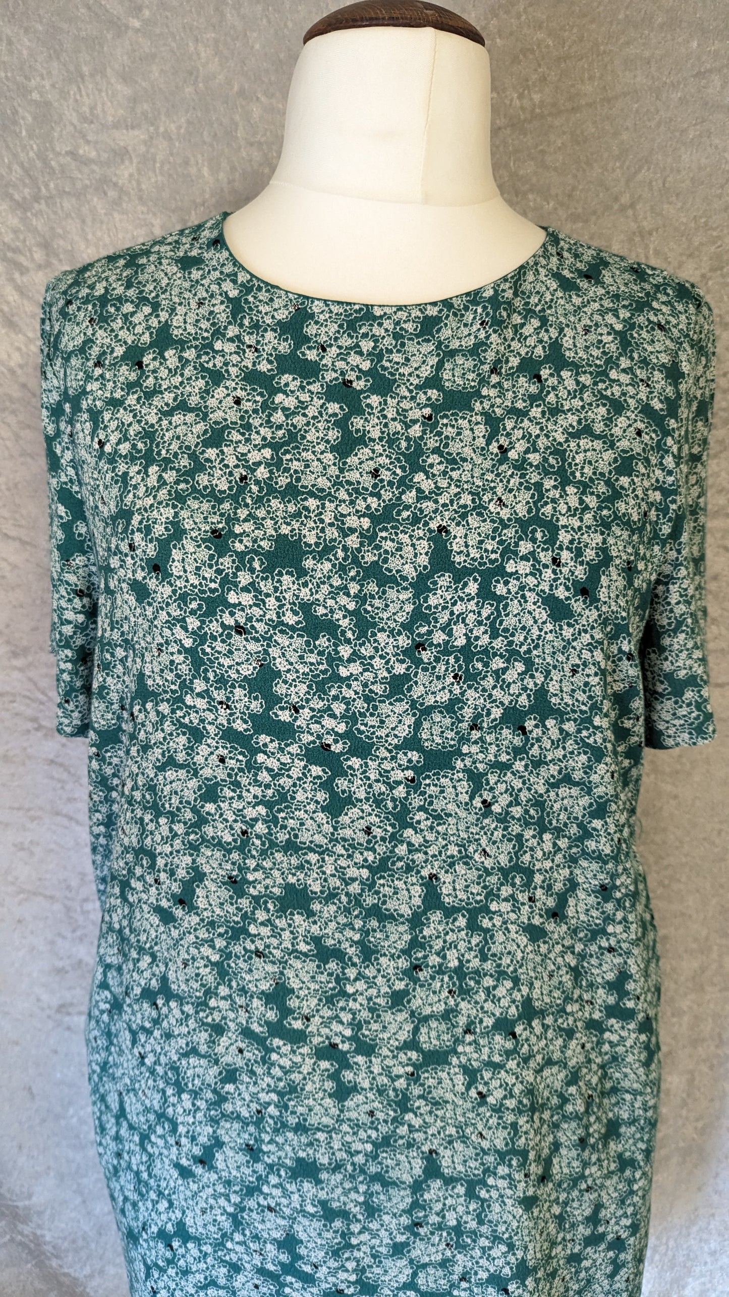 Carin Wester Dress - Size 16 - Green