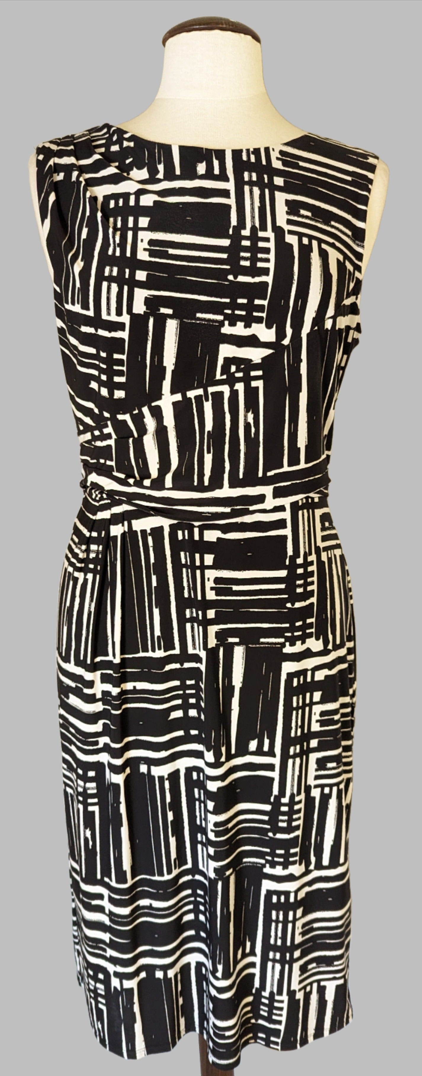 Phase Eight Dress - Size 16 - Black and White